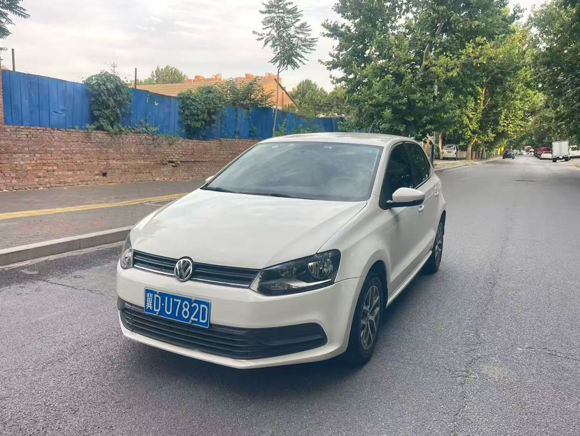 Volkswagen Polo 2018 car image #3