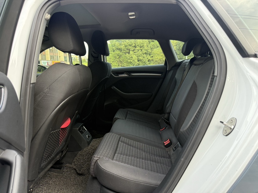Audi A3 2019 car image #9
