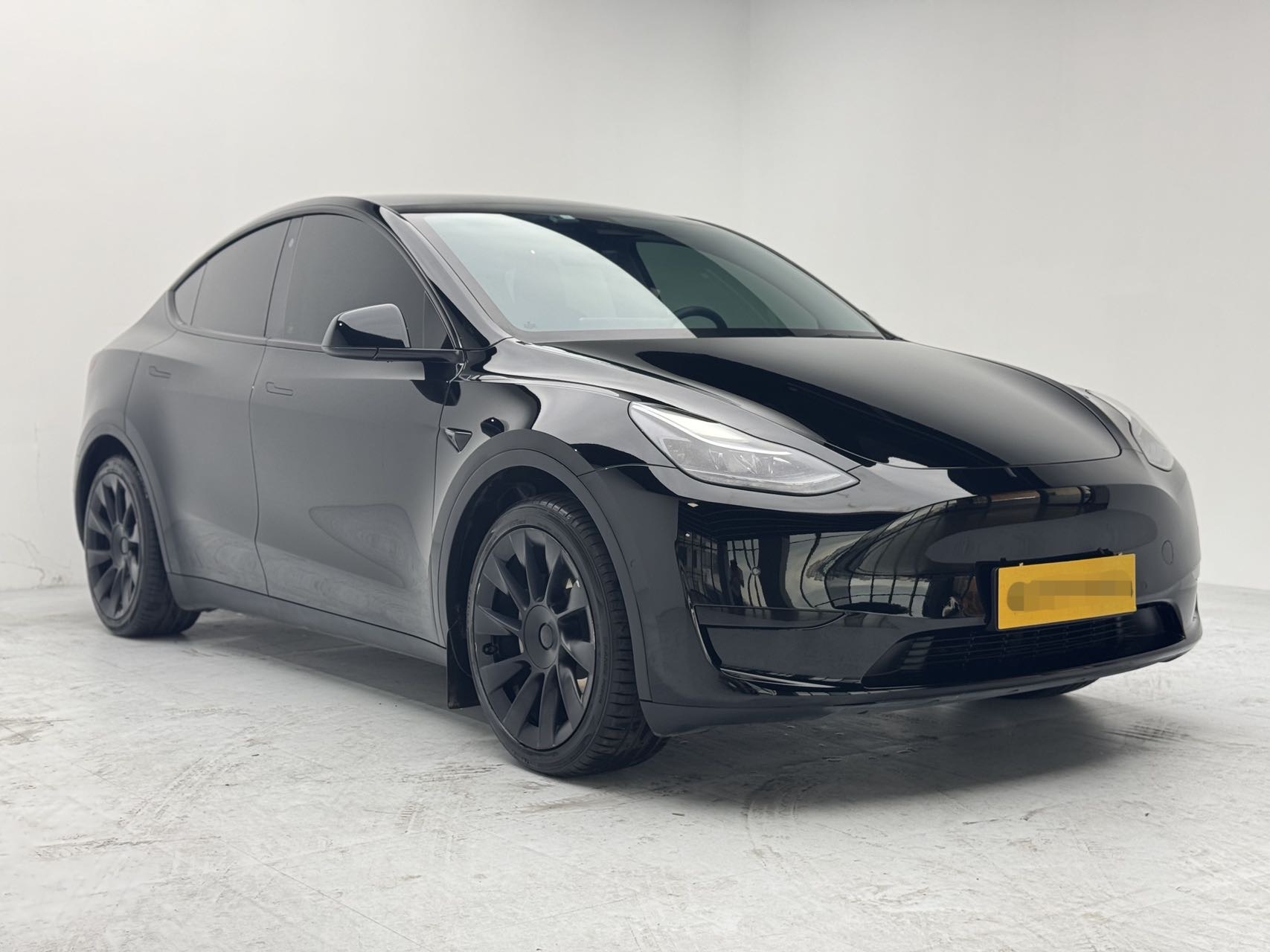 Tesla Model Y 2022 #3 Tesla Model Y 2022 car image #3