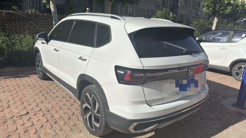 Volkswagen Tharu 2024 car image #5