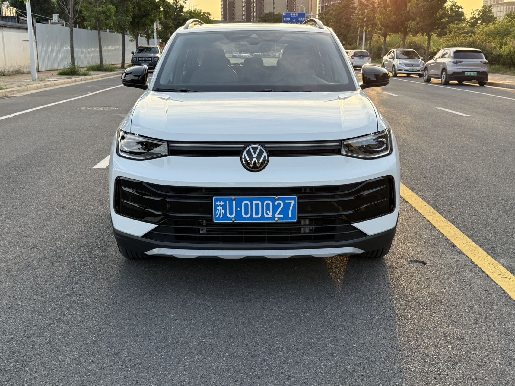 Volkswagen Tharu 2025 #2 Volkswagen Tharu 2025 car image #2