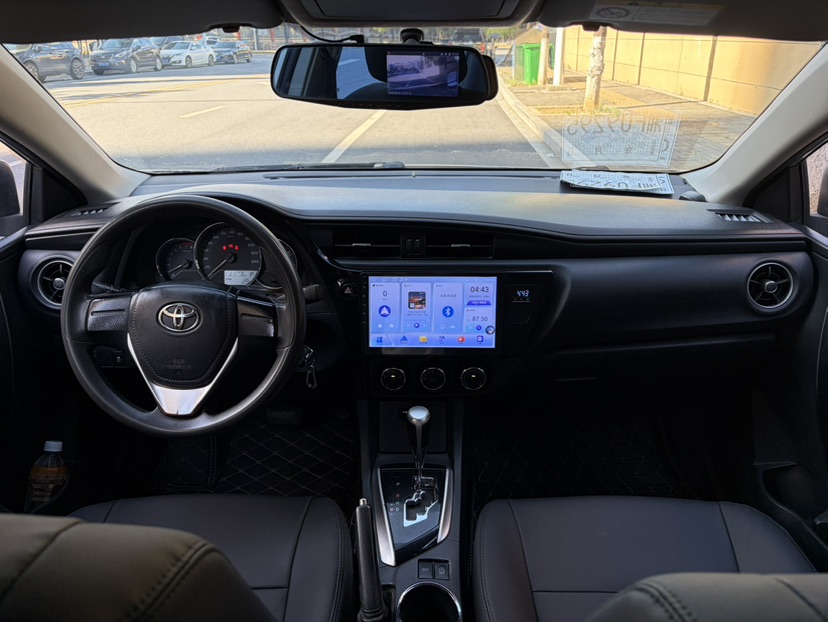 Toyota Corolla 2017 car image #6