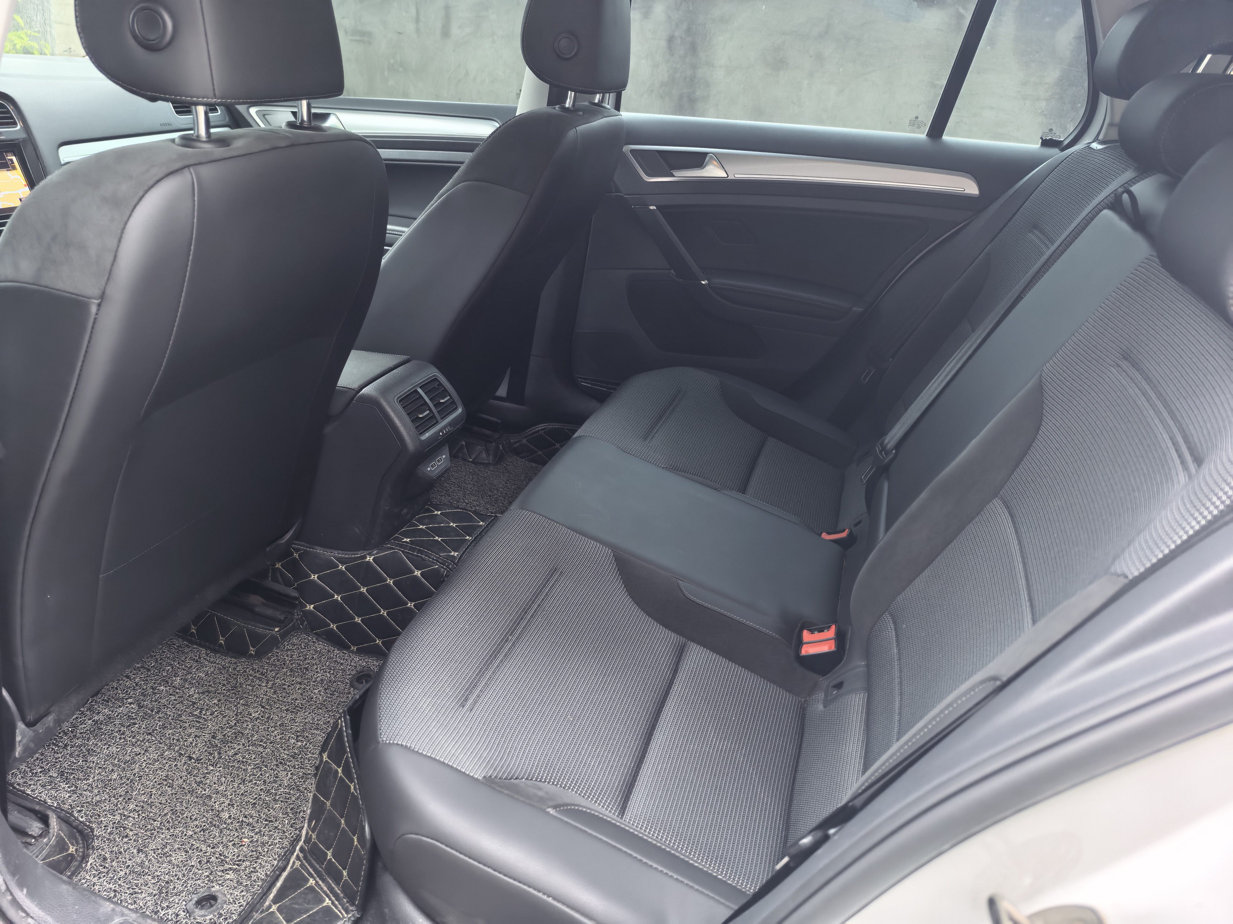Volkswagen Golf 2019 #6 Volkswagen Golf 2019 car image #6