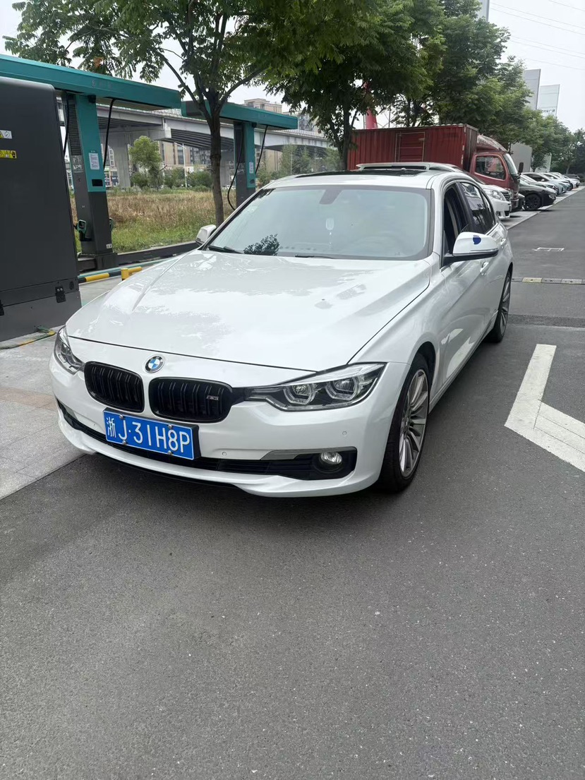 BMW 3 Series 2019 BMW 3 Series 2019 car image