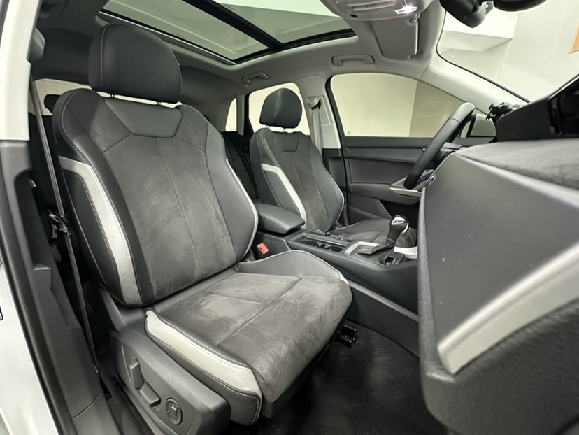Audi Q3 2023 immagine di auto #13