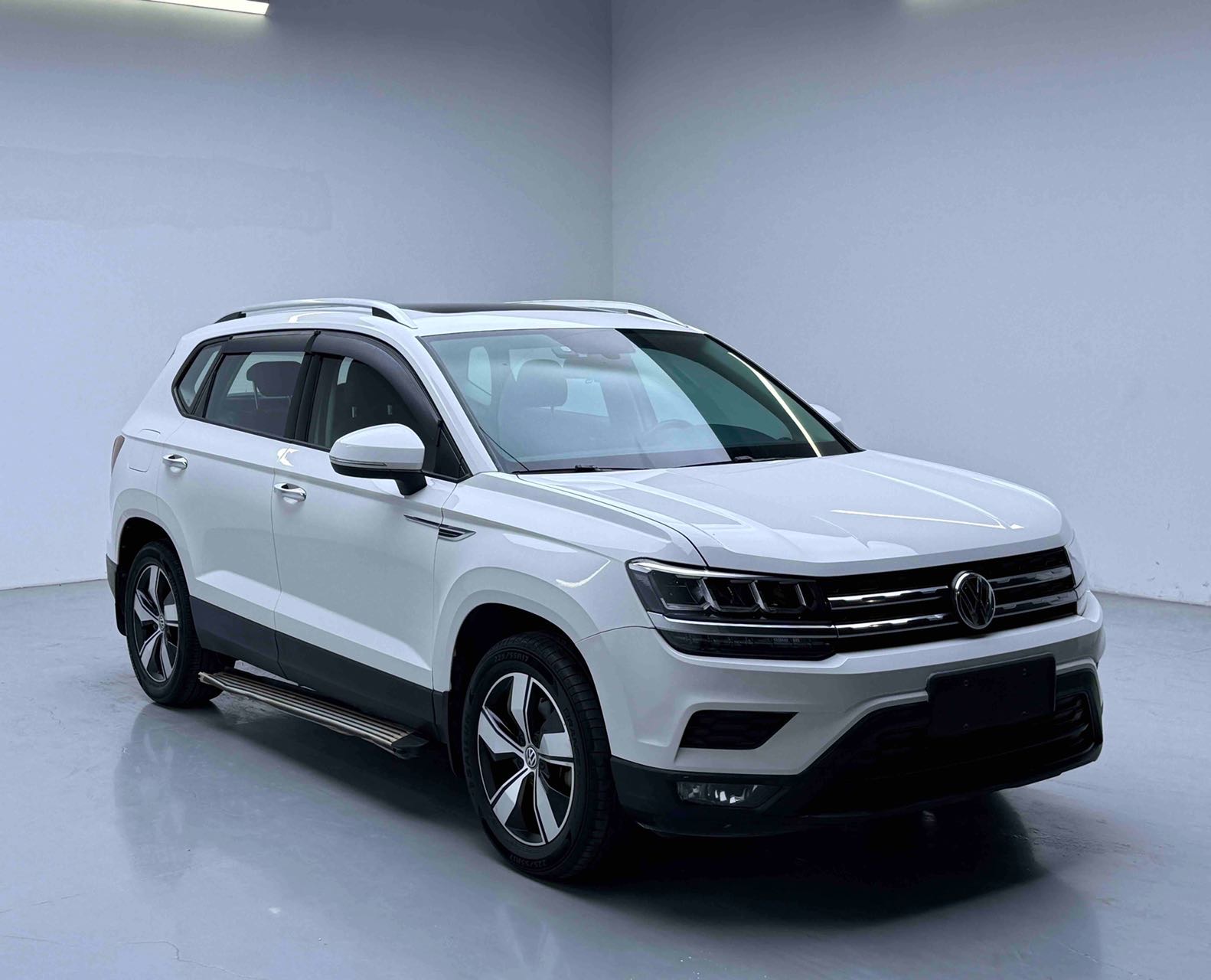 Volkswagen Tharu 2020 car image #3