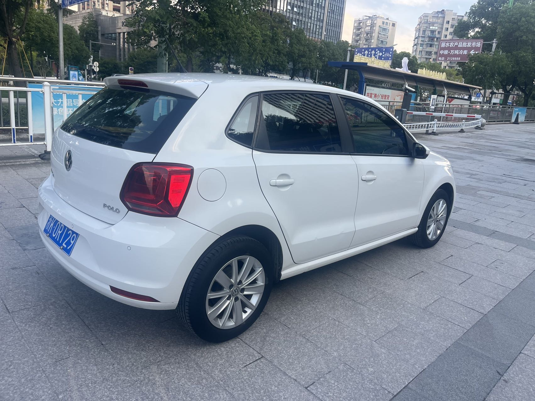 Volkswagen Polo 2014 car image #10