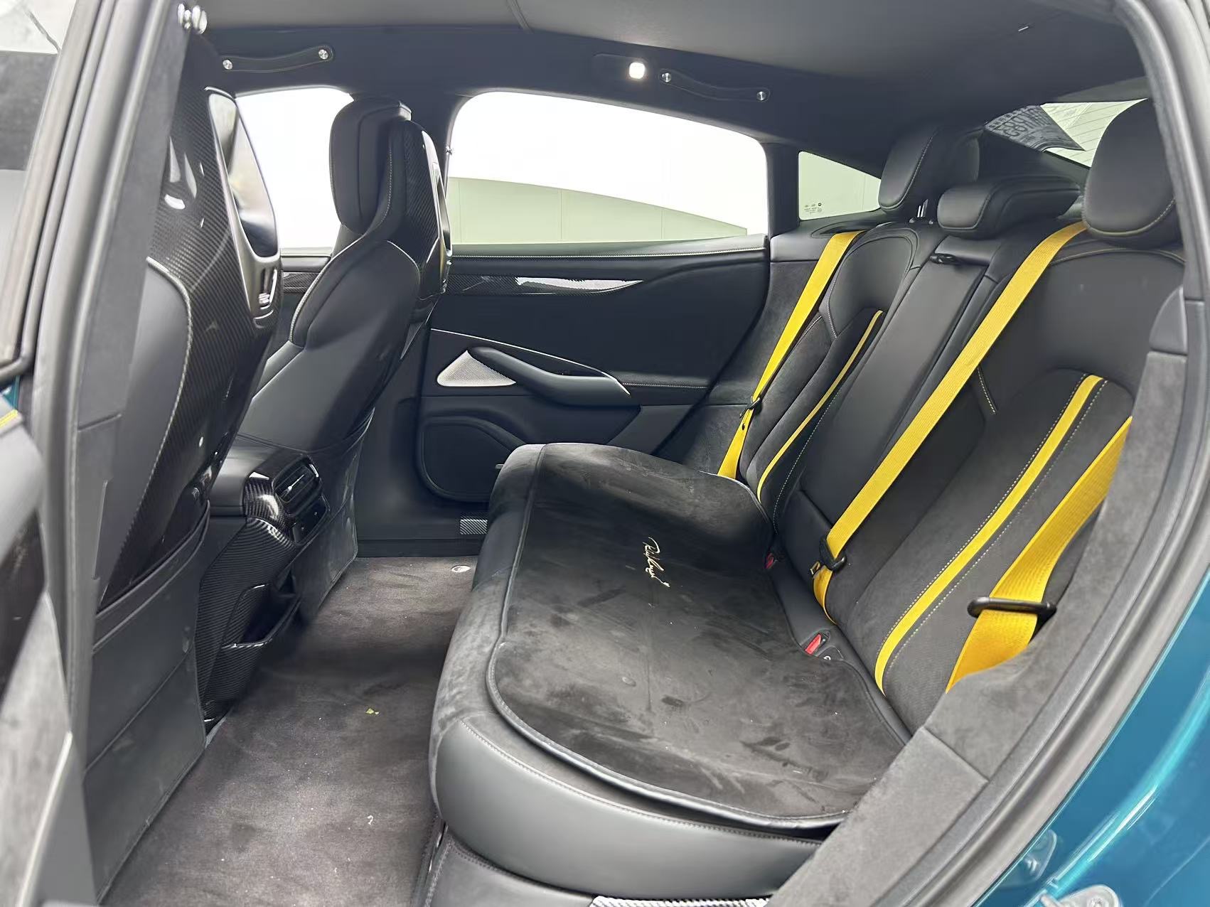 MI SU7 Ultra 2025 car image #9