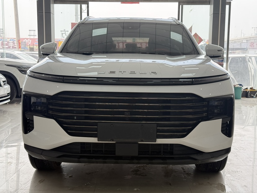 Jetour X70 PLUS 2024 car image #2