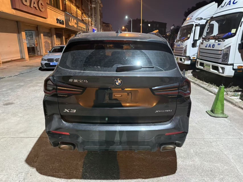 BMW X3 2022 car image #8