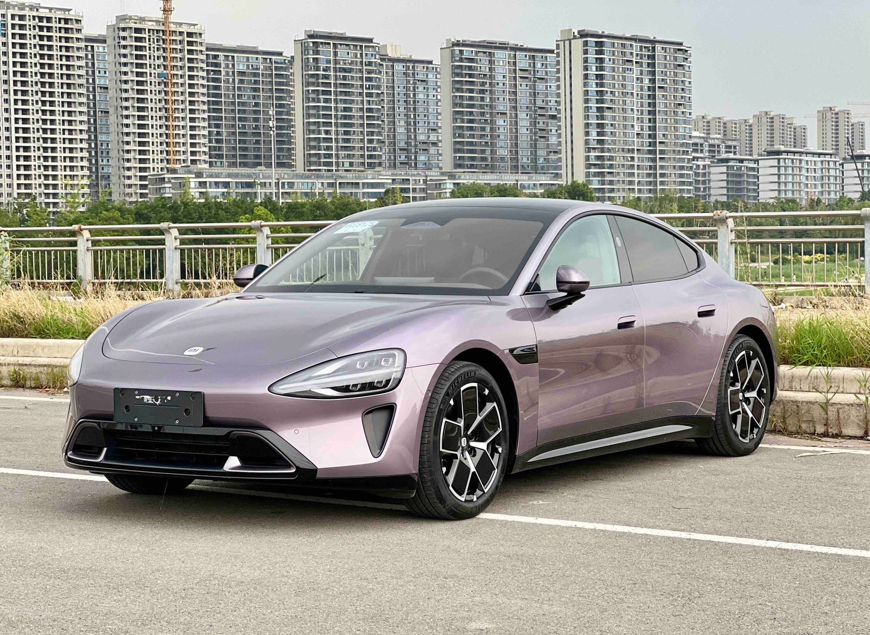 MI SU7 2025 car image 