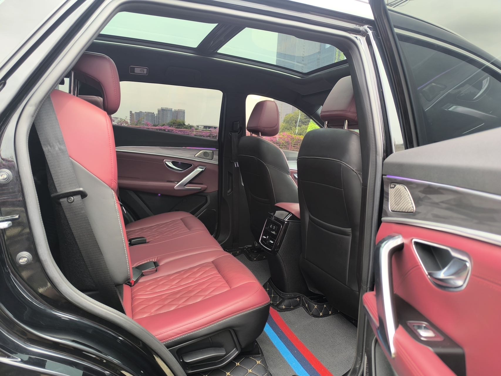 Jetour X70 PLUS 2023 car image #15