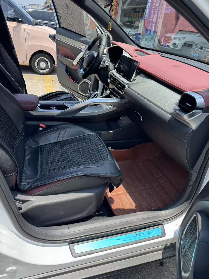 GEELY Coolray 2019 immagine di auto #5