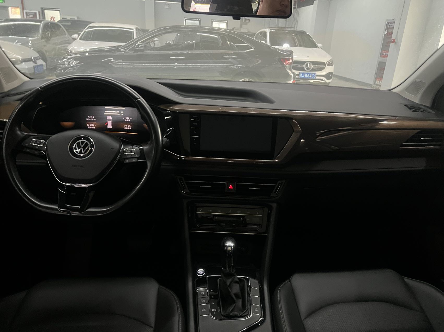 Volkswagen Tharu 2023 car image #4