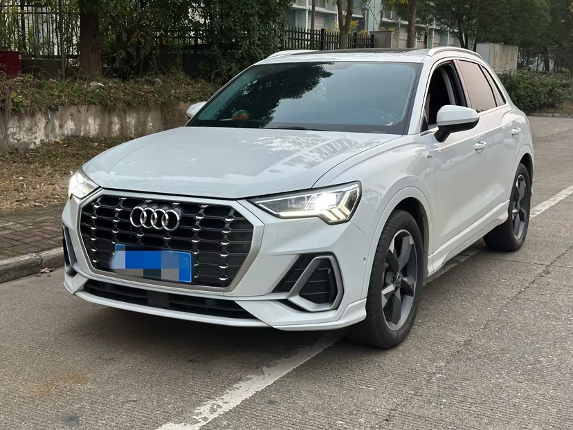 Audi Q3 2023 image de voiture 