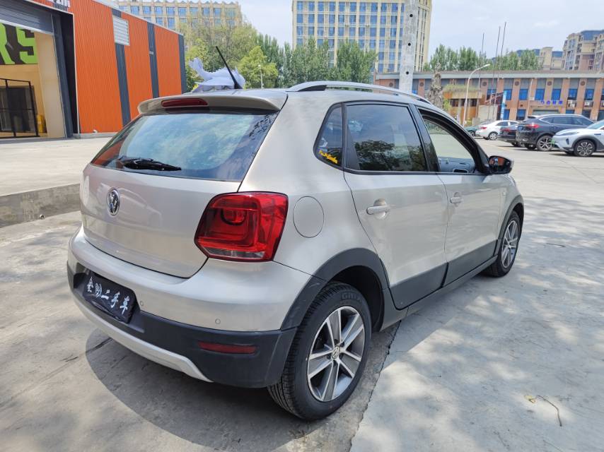 Volkswagen Polo 2013 #6 Volkswagen Polo 2013 car image #6
