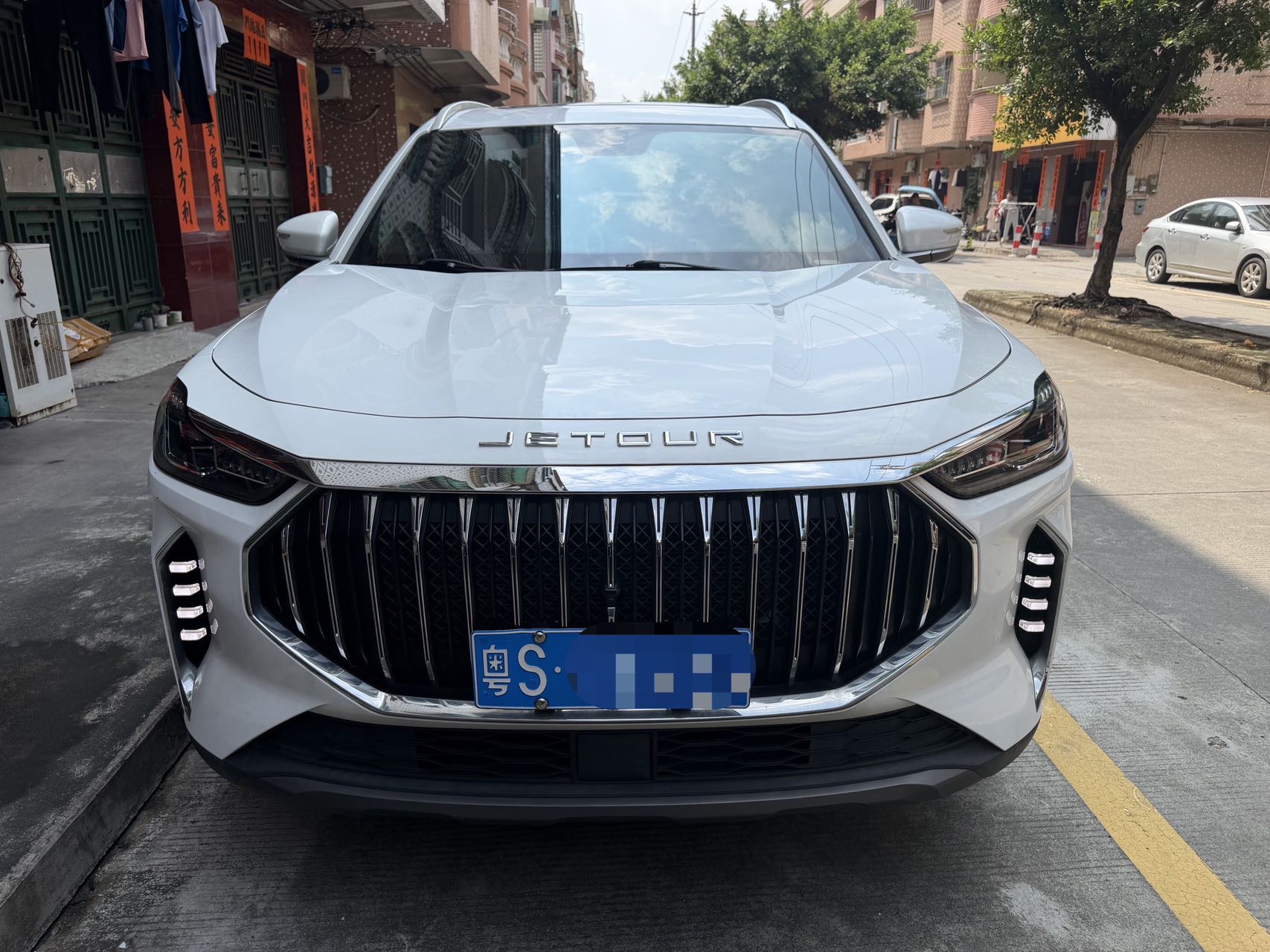 Jetour X70 PLUS 2022 car image #2