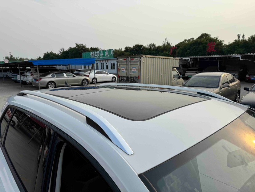 Volkswagen Tharu 2023 car image #7