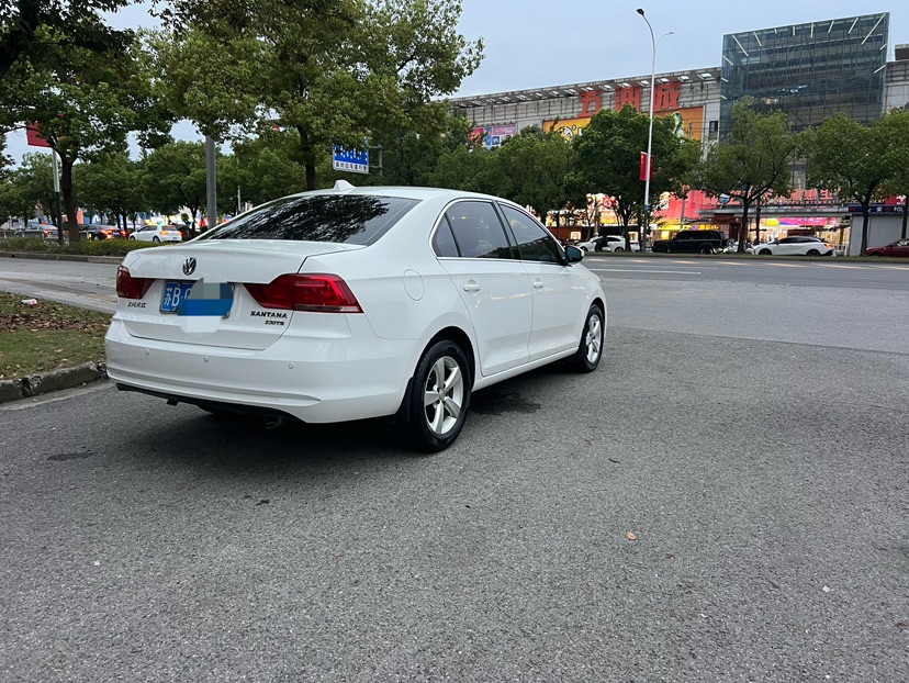Volkswagen Santana 2017 car image #6