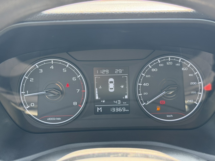 GEELY Emgrand 2025 car image #9