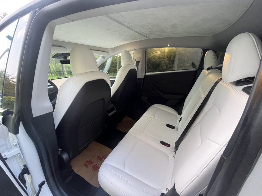Tesla Model Y 2022 #10 Tesla Model Y 2022 car image #10