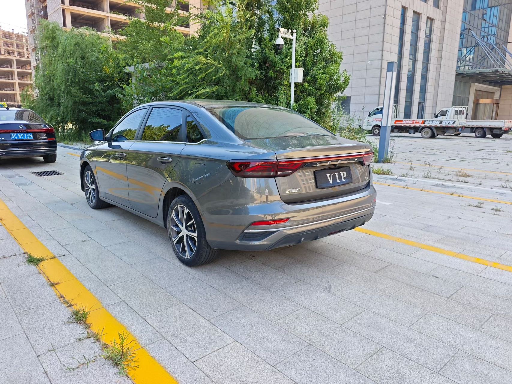 GEELY Emgrand 2023 car image #9