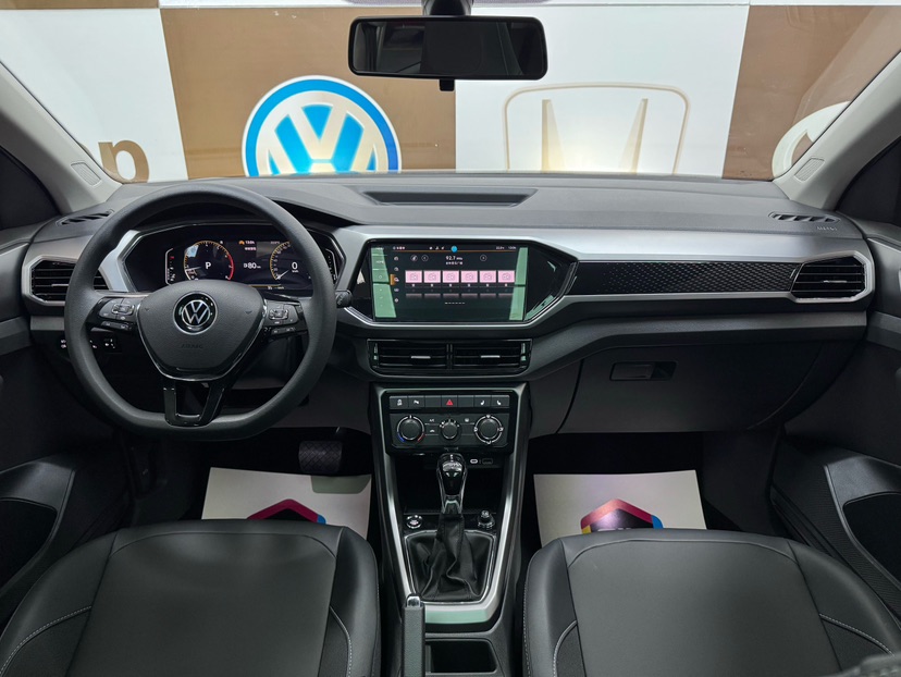 Volkswagen T-Cross 2023 #9 Volkswagen T-Cross 2023 car image #9