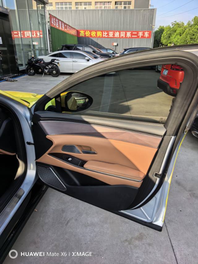BYD HanL 2025 immagine di auto #7
