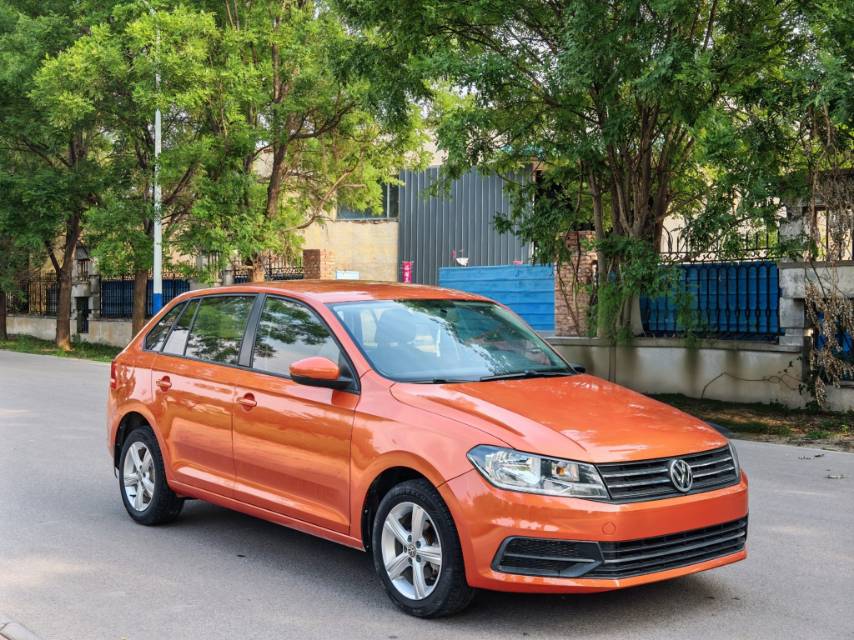 Volkswagen Santana 2015 car image #3