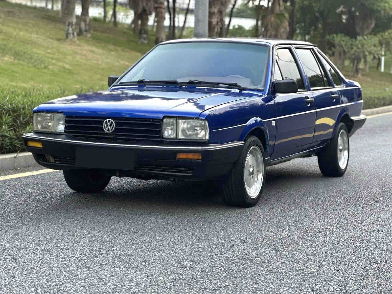 Volkswagen Santana Classic 2010 Volkswagen Santana Classic 2010 car image
