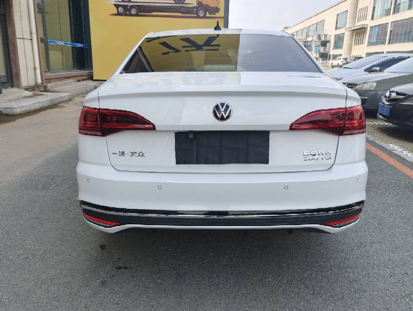 Volkswagen Bora 2022 car image #4