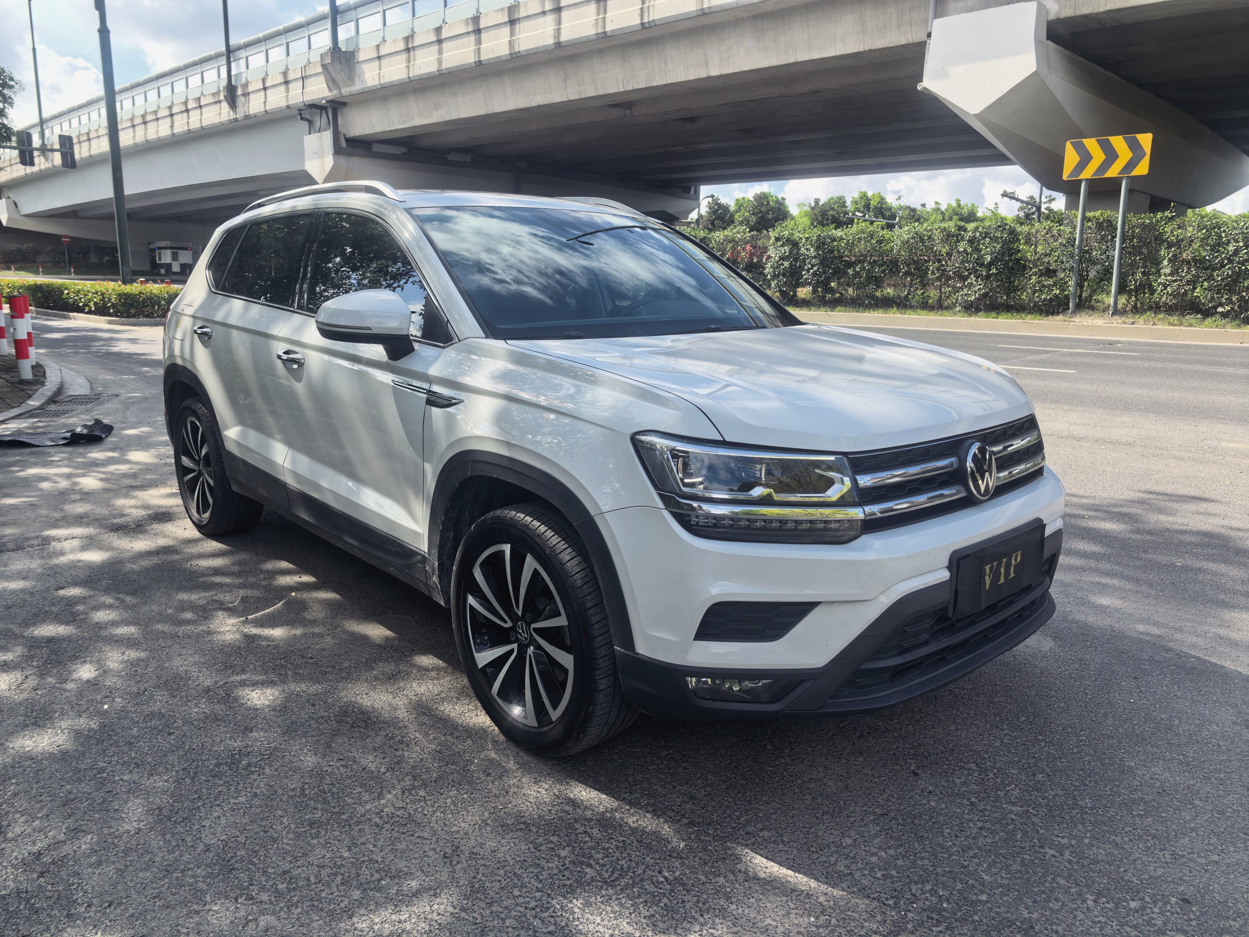 Volkswagen Tharu 2022 car image #3