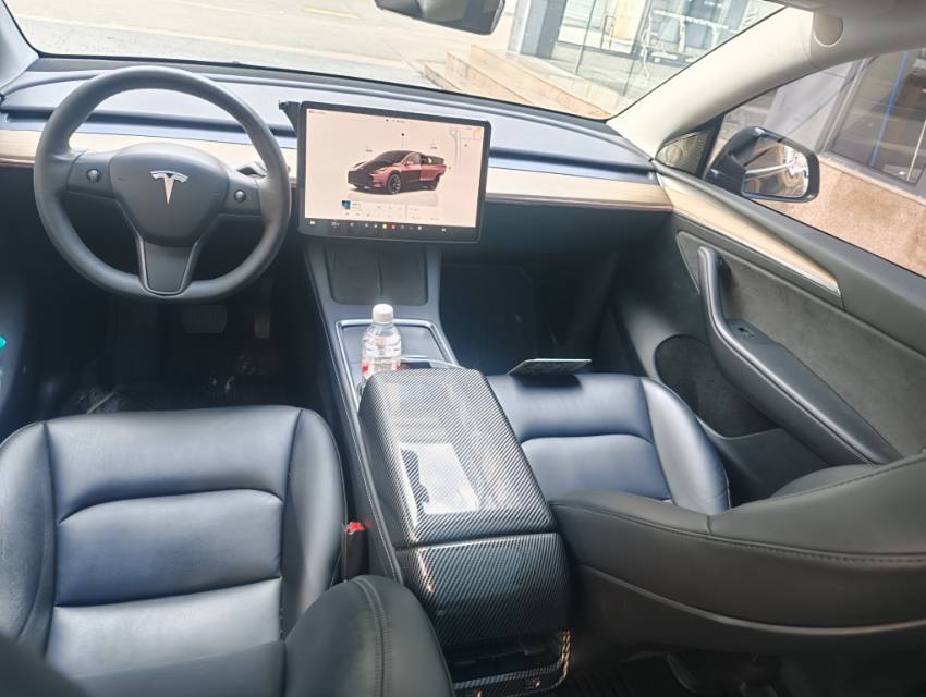 Tesla Model Y 2022 #6 Tesla Model Y 2022 car image #6