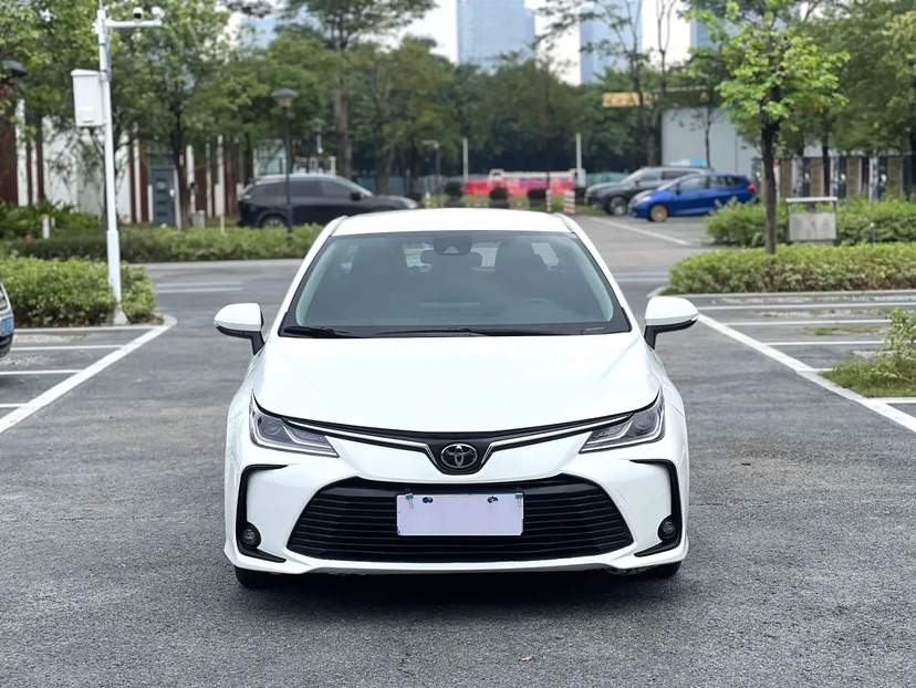 Toyota Corolla 2023 car image #2