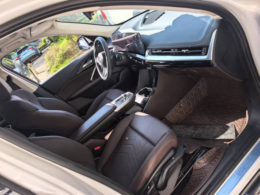 BMW X1 2024 car image #5