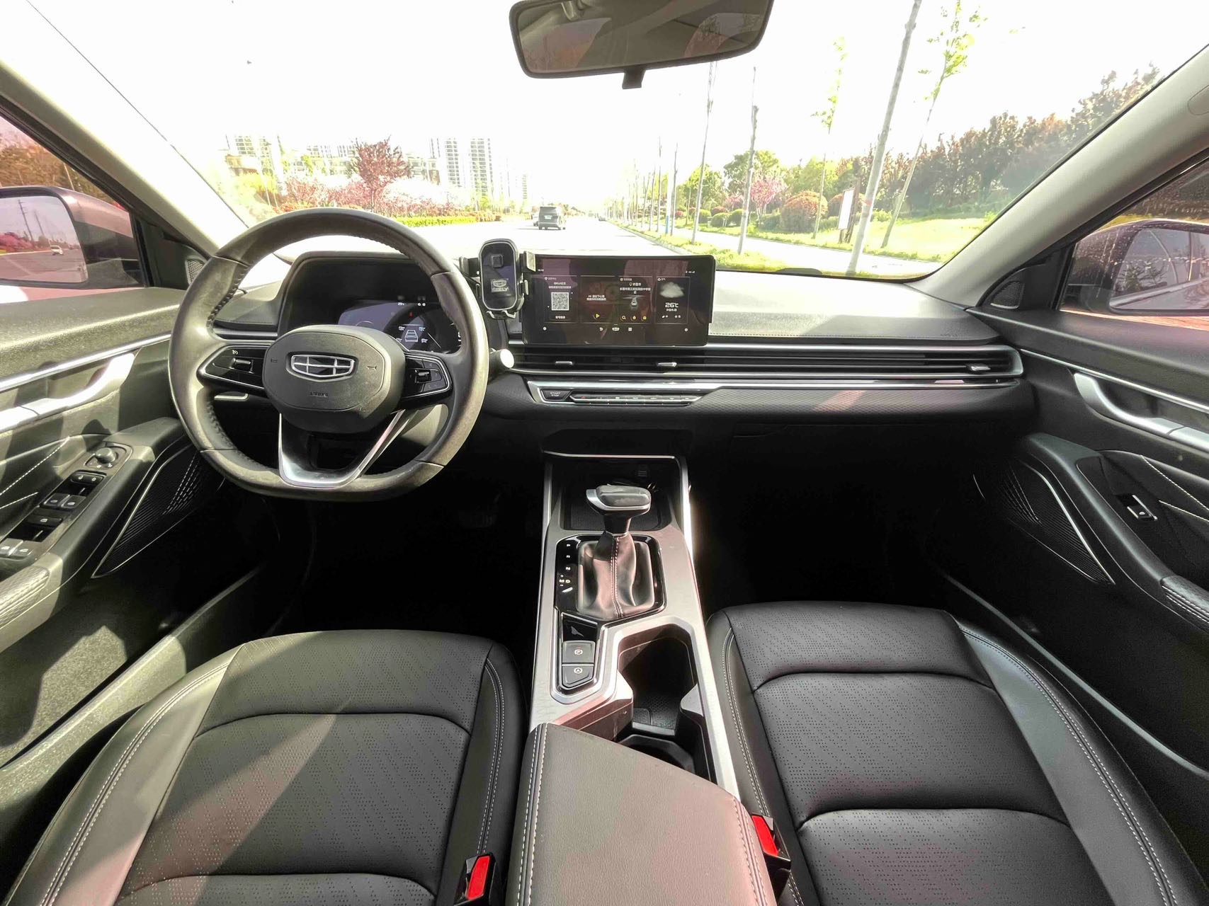 GEELY Emgrand 2023 #9 GEELY Emgrand 2023 car image #9