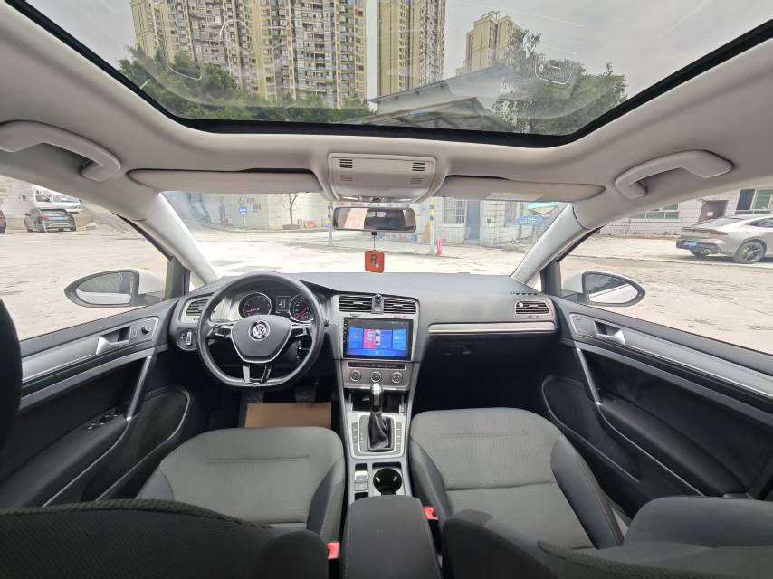 Volkswagen Golf 2016 car image #7