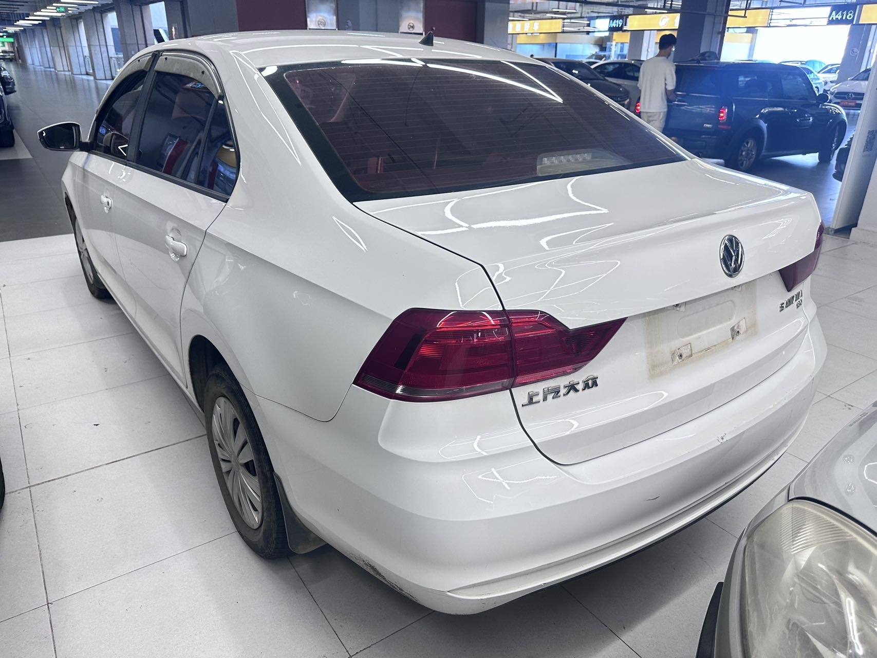 Volkswagen Santana 2017 car image #5