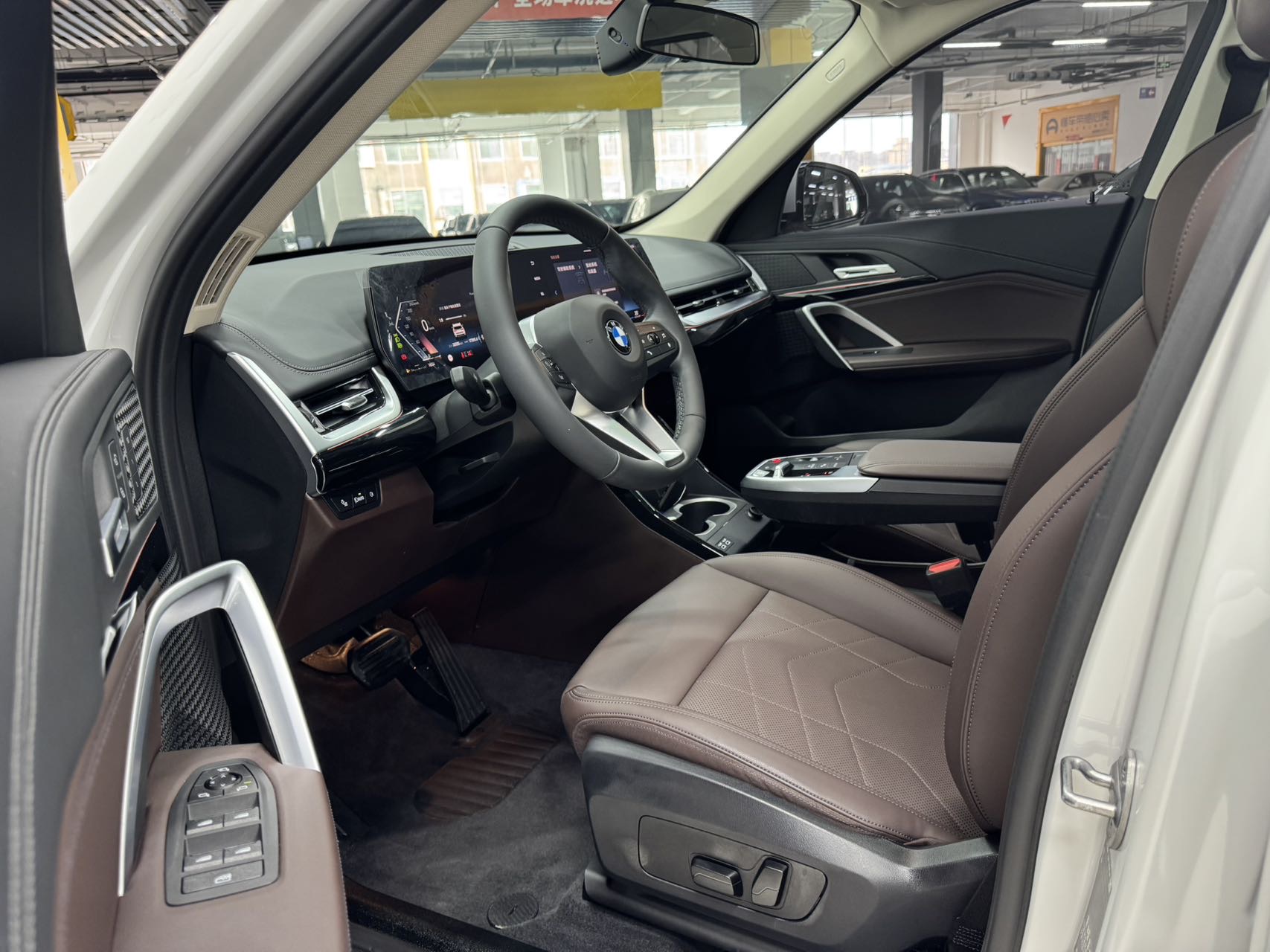 BMW X1 2023 car image #11