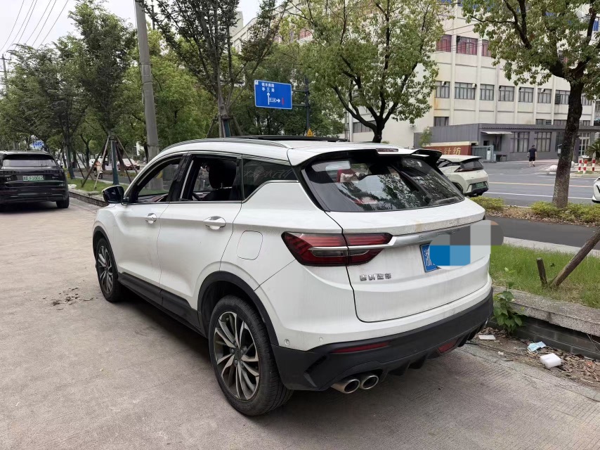 2019 car image #4