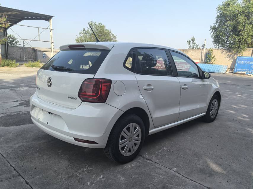 Volkswagen Polo 2017 #4 Volkswagen Polo 2017 car image #4