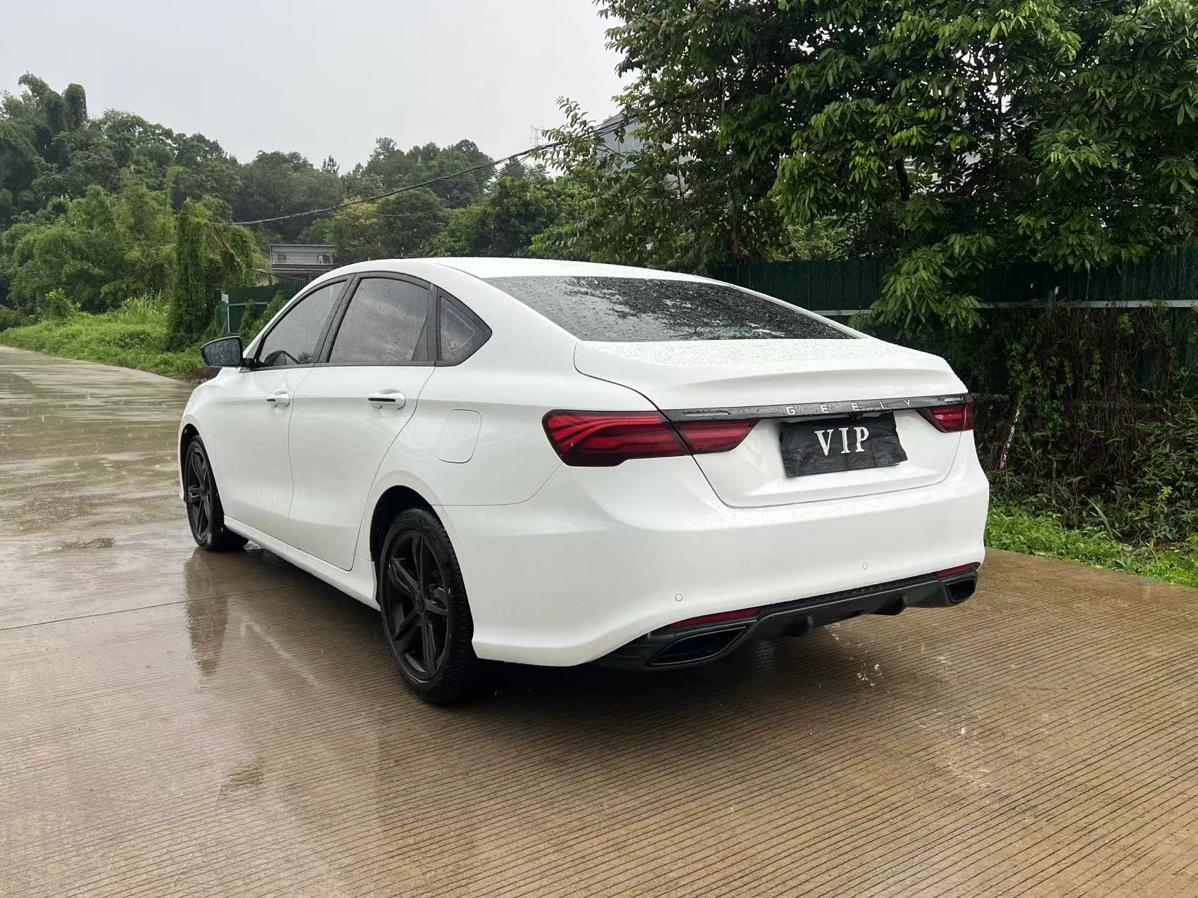 GEELY Binray 2021 car image #7