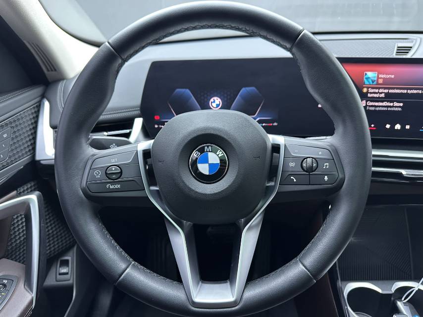 BMW X1 2023 car image #10
