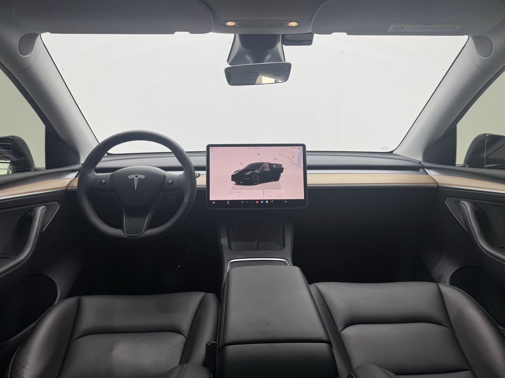 Tesla Model Y 2022 #12 Tesla Model Y 2022 car image #12