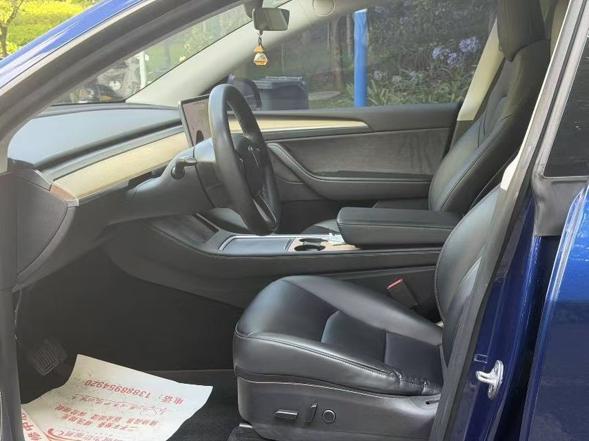 Tesla Model Y 2021 صورة سيارة #5