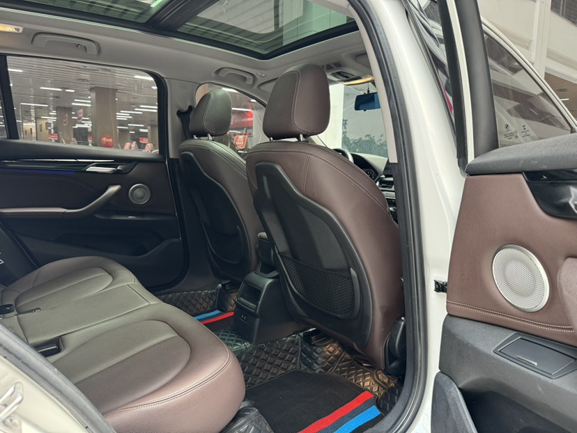 BMW X1 2021 car image #21