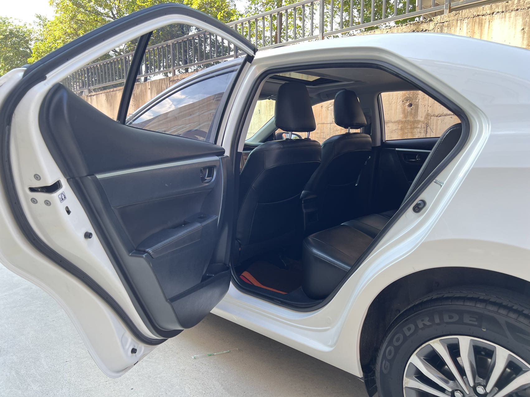Toyota Corolla 2018 #5 Toyota Corolla 2018 car image #5