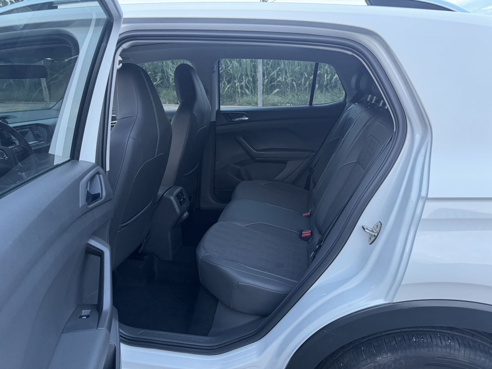 Volkswagen T-Cross 2020 #8 Volkswagen T-Cross 2020 immagine di auto #8