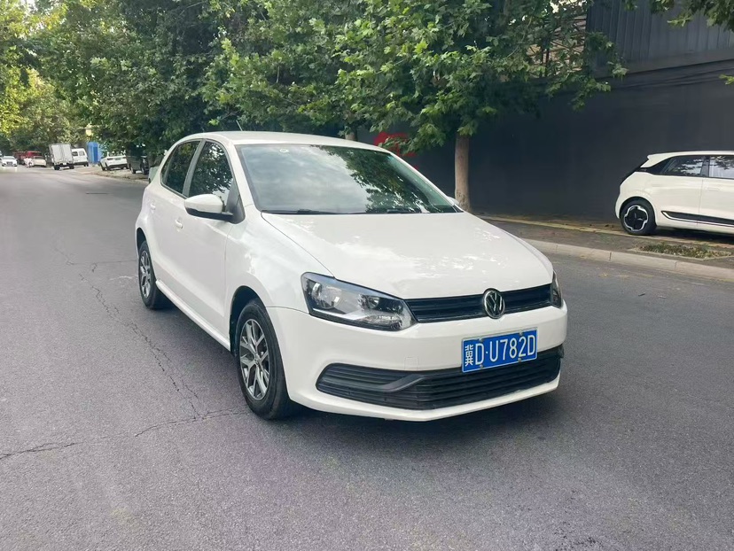 Volkswagen Polo 2018 car image #2