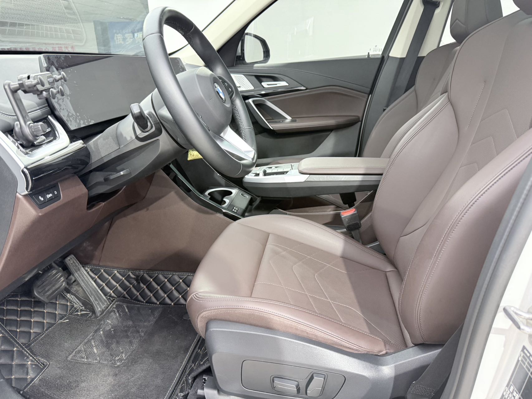 BMW X1 2023 car image #10